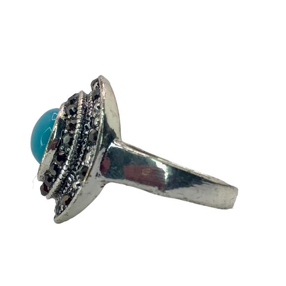 Silver and Light Blue Rhinestone Statement Ring - Size 9.5 - Picture 4 of 7